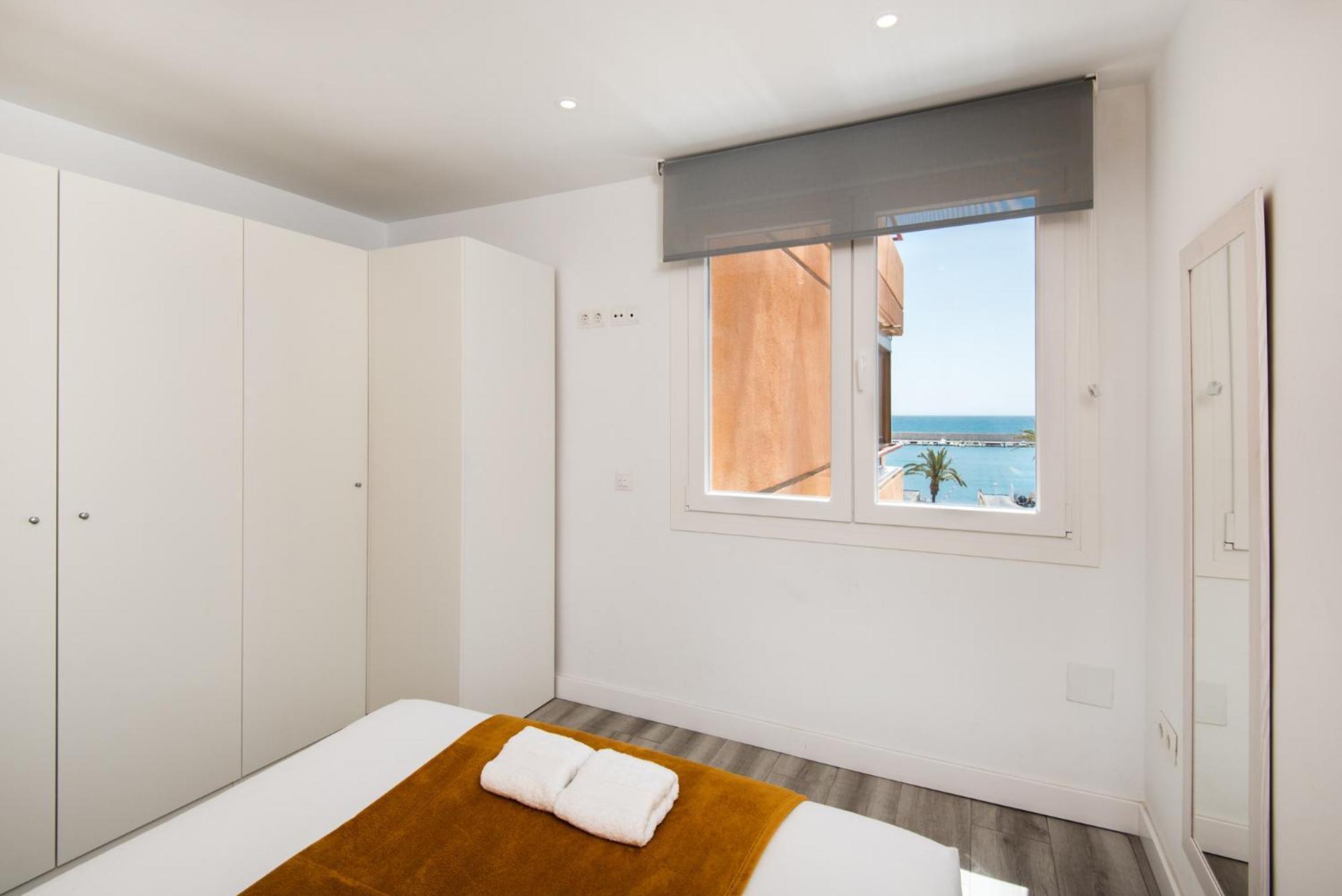 Palm True Towers 1, Marina Beach Apartment Фуэнхирола Экстерьер фото